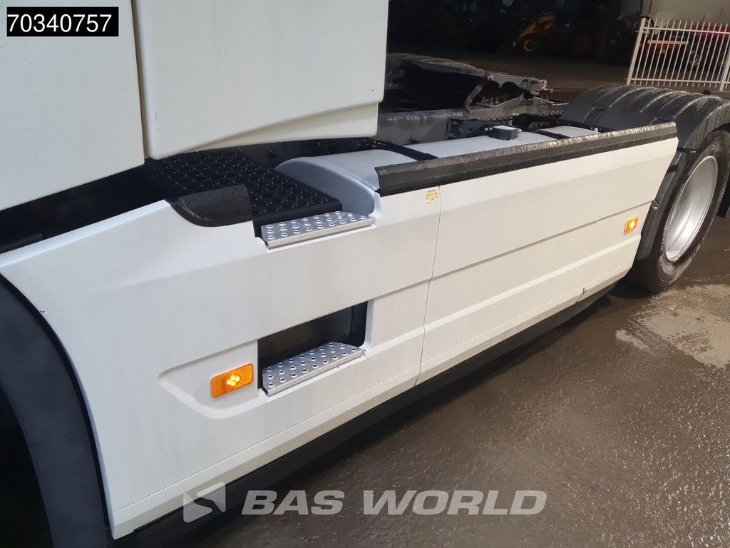Volvo FH 500 4X2 Retarder 2x Tanks I-ParkCool NL-Truck Leder Xenon