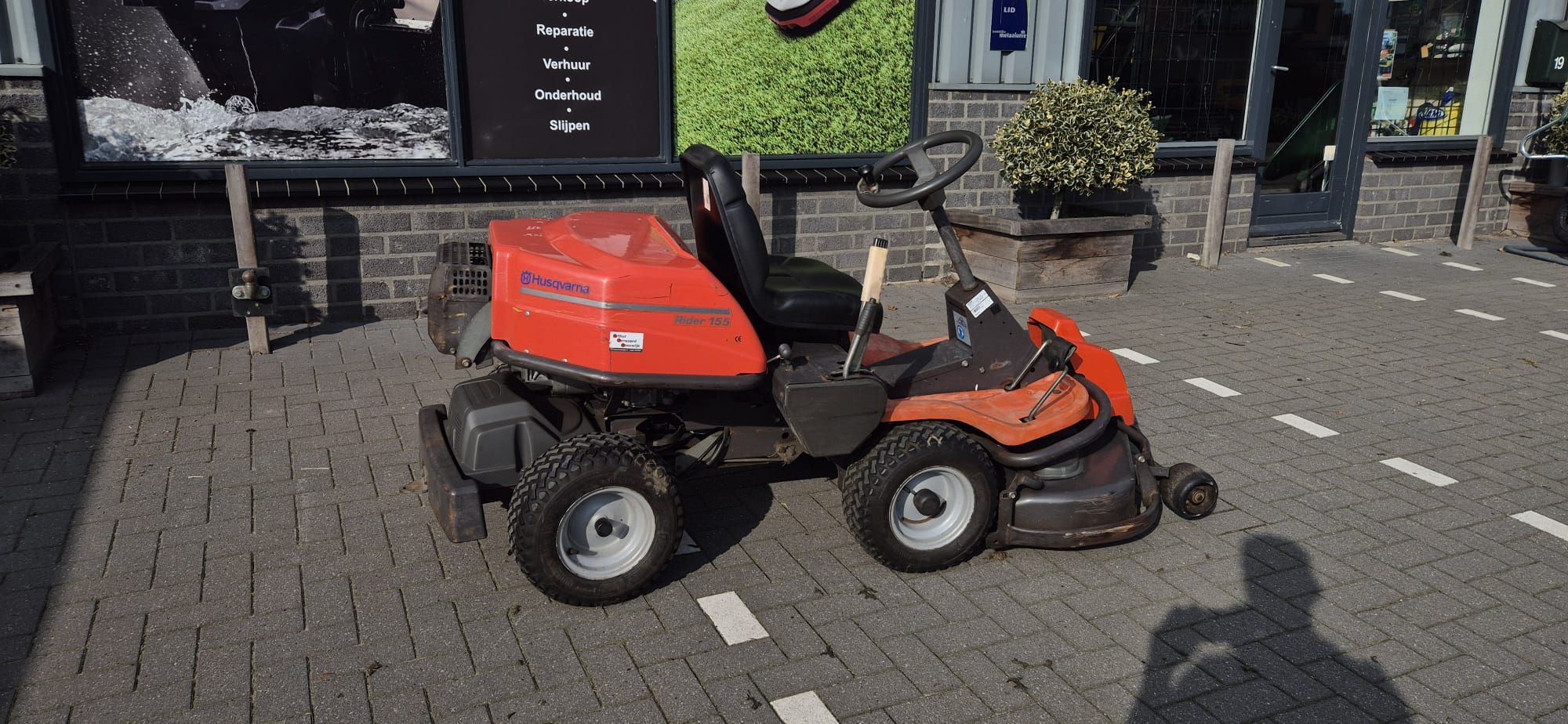 Nette Husqvarna Rider 155 Zitmaaier te koop!