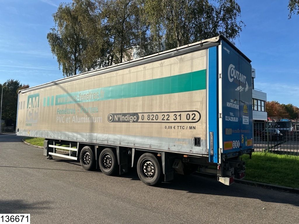 Schmitz Tautliner Lift axle