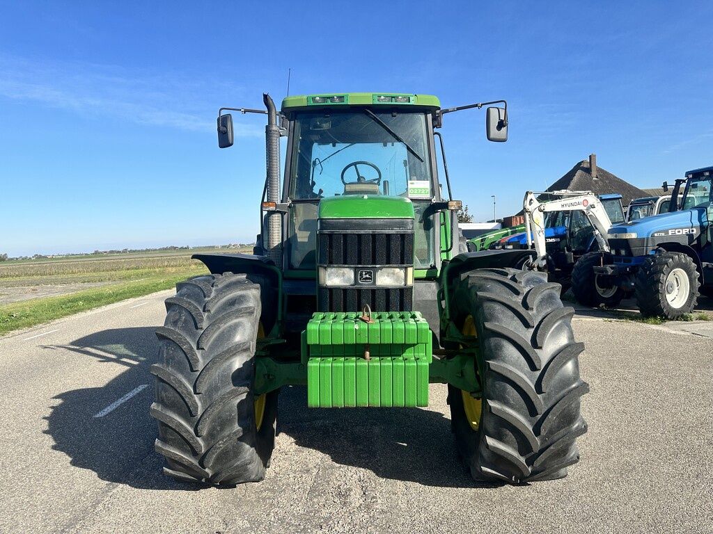 John Deere 6900