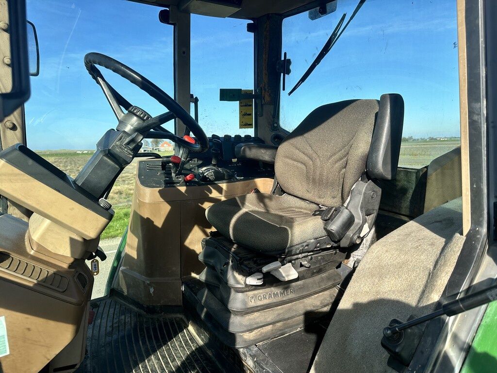 John Deere 6900