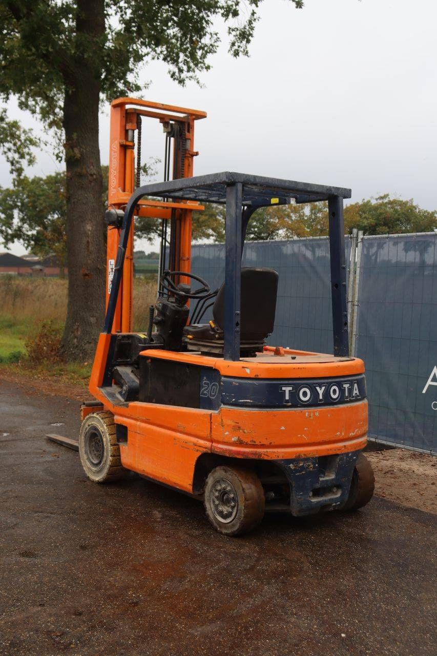 Toyota 20 Elektrogabelstapler, 2000 kg, 4,5 m
