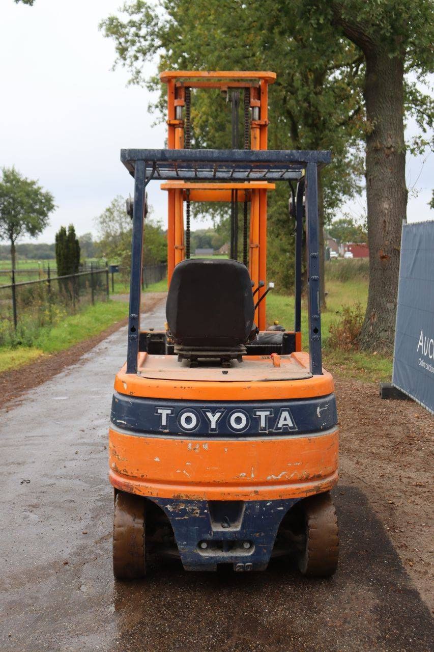 Toyota 20 Elektrogabelstapler, 2000 kg, 4,5 m