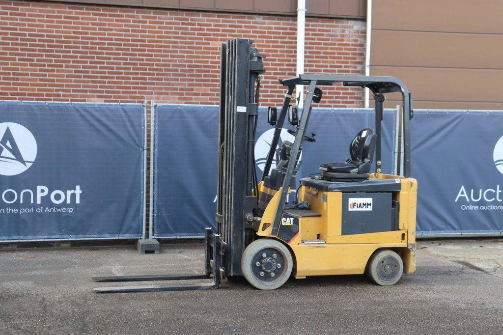 Caterpillar EC25NY-AC Electric Forklift 2500kg 4.8m 2009