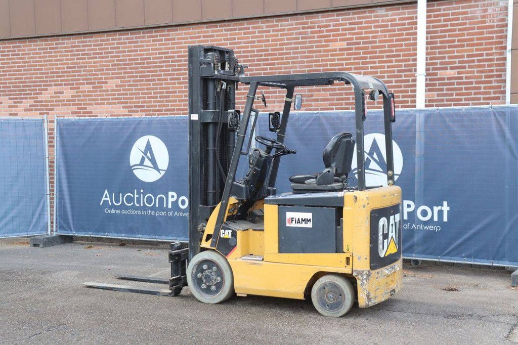 Caterpillar EC25NY-AC Electric Forklift 2500kg 4.8m 2009