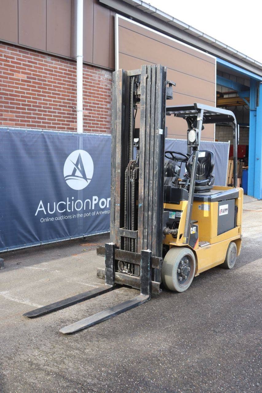 Caterpillar EC25NY-AC Electric Forklift 2500kg 4.8m 2009
