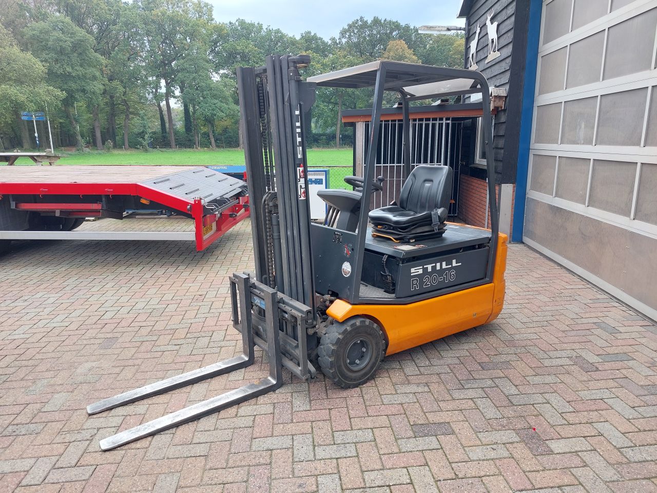 Still R20-16 triplex sideshift