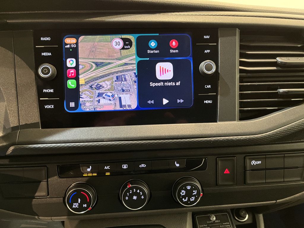 Volkswagen Transporter 2.0 TDI L2H1 4Motion 4X4 150 PK Servicebus / Sortimo Inrichting / Euro 6 / 220V. / Airco / CarPlay / Camera / Trekhaak / Cruise Control / Navigatie / Klep
