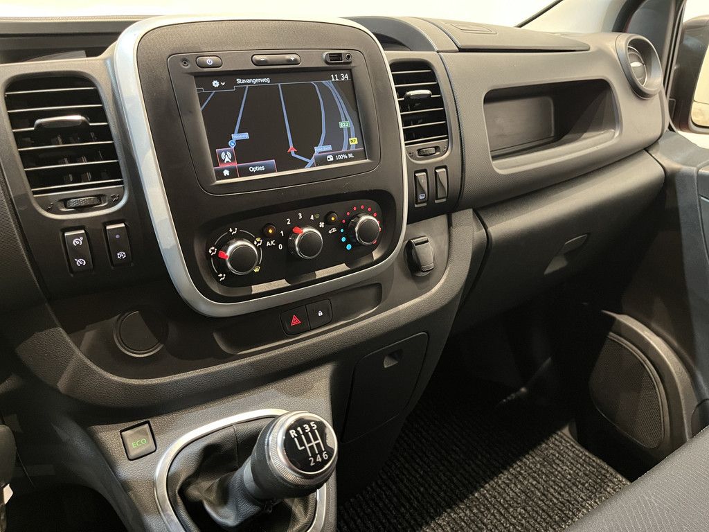 Renault Trafic 2.0 dCi 120 PK L2H1 / Euro 6 / Airco / Cruise Control / PDC / CarPlay / Navigatie / Trekhaak / Imperiaal / 3-Zits