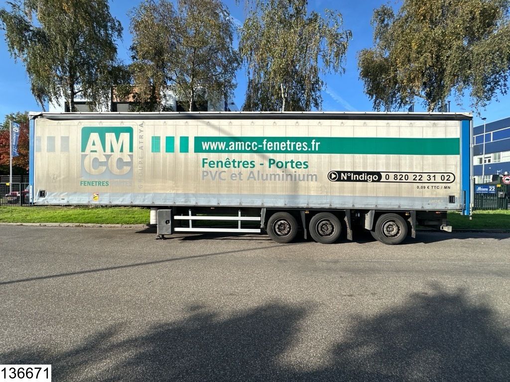 Schmitz Tautliner Lift axle