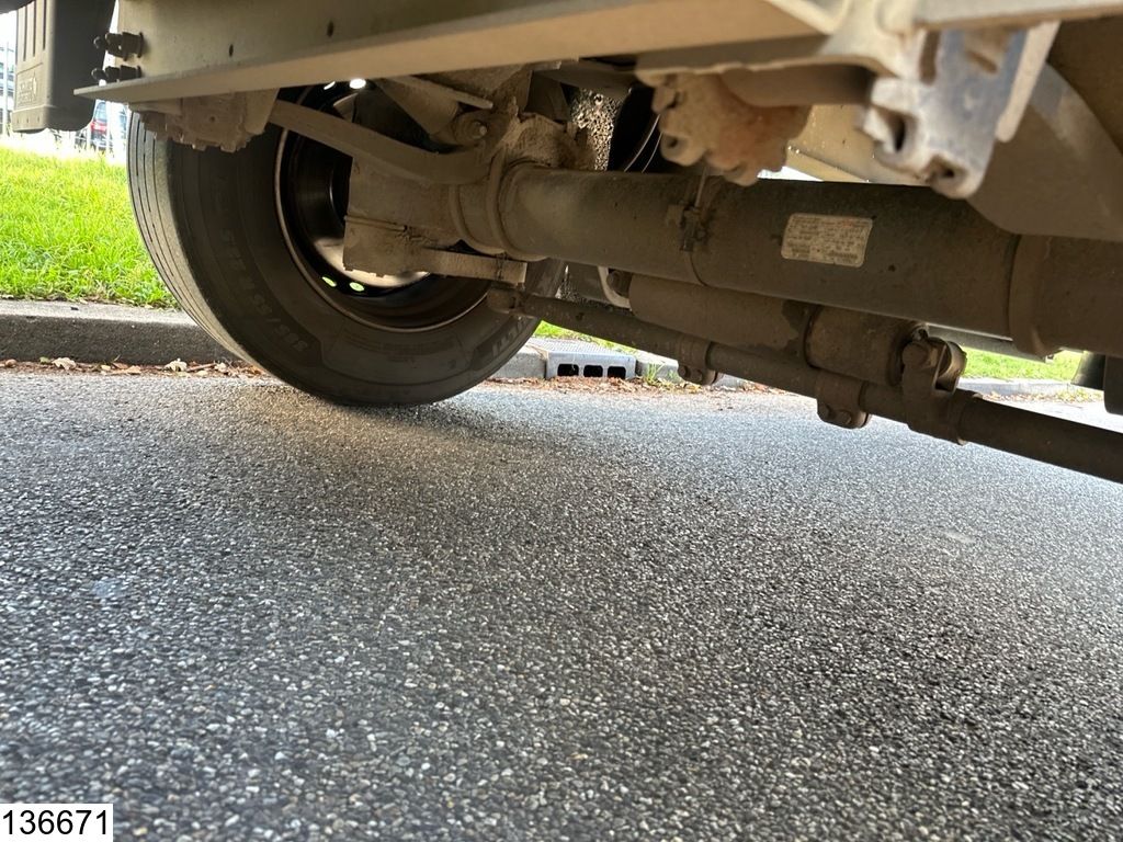 Schmitz Tautliner Lift axle