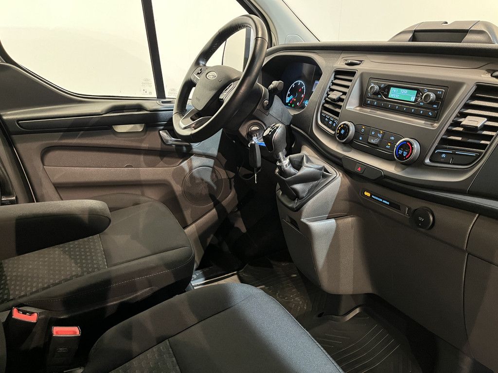 Ford Transit Custom 300 2.0 TDCI L2H1 Trend 130 PK / Servicebus / Sortimo Inrichting / Euro 6 / Airco / Cruise Control / PDC / Klep / 3-Zits
