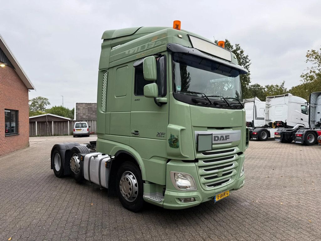 DAF XF 440 6x2 FTG Space Cab Standairco NL Truck
