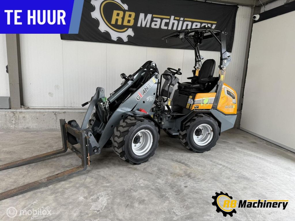 Mini shovel/wiellader te huur Heerenveen