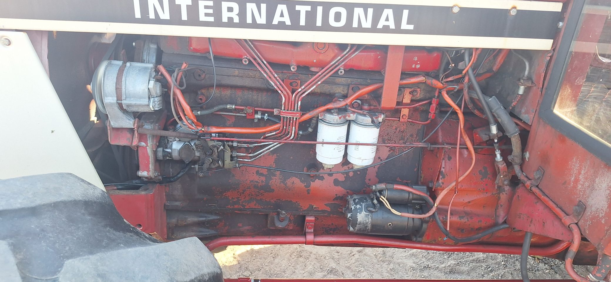 International 1055
