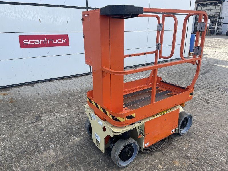 JLG 1230ES