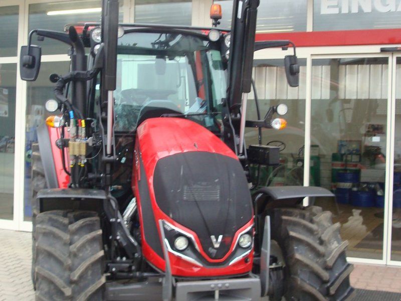 Valtra A 95