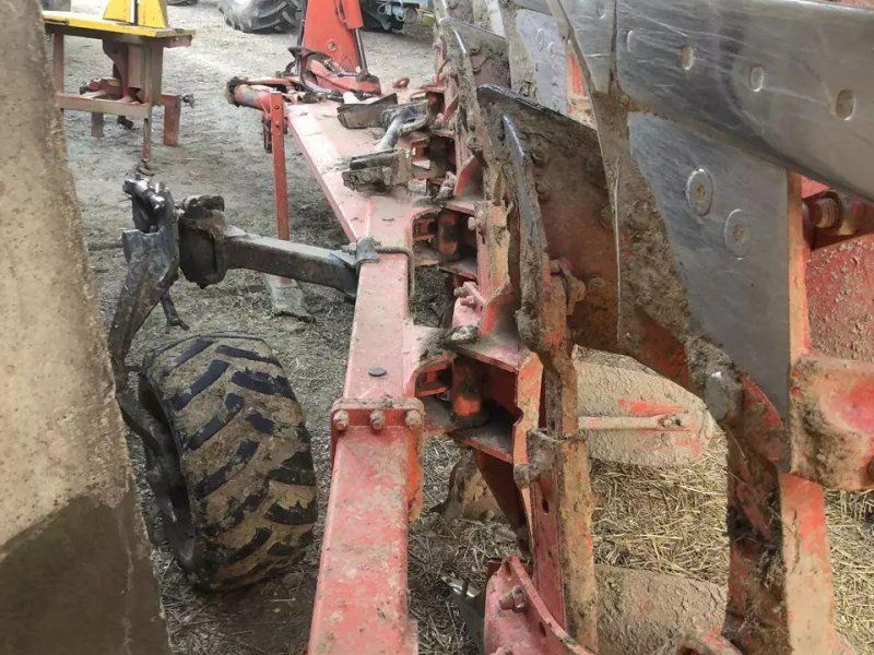 Kuhn 122 varimaster