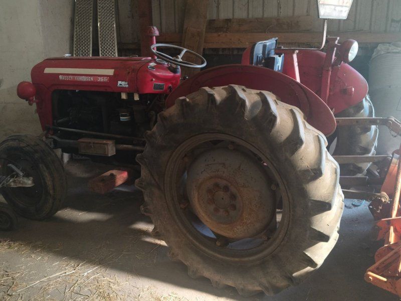 Massey Ferguson 35 X med førerhus (Sælges momsfri)