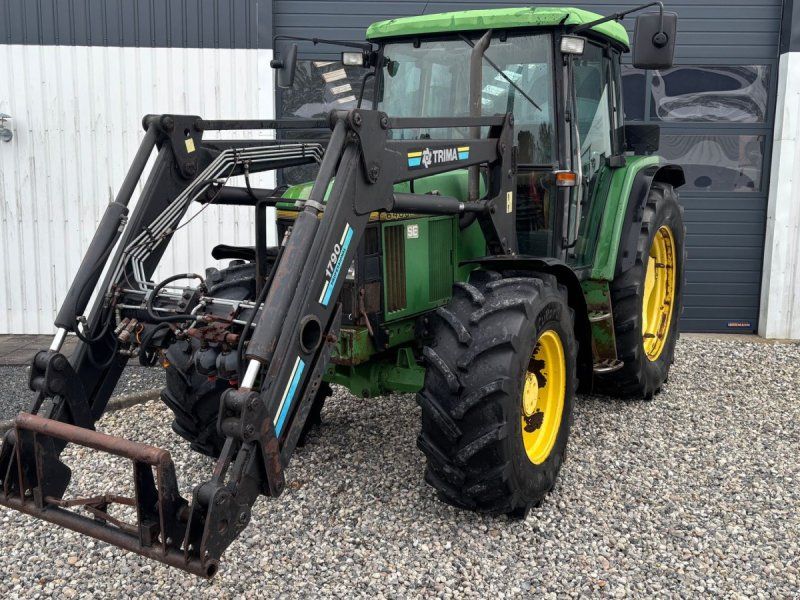 John Deere 6400 SE med frontlæsser