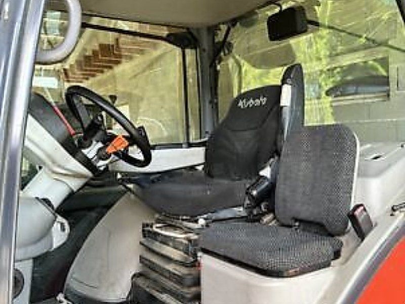 Kubota M7131 premium kvt