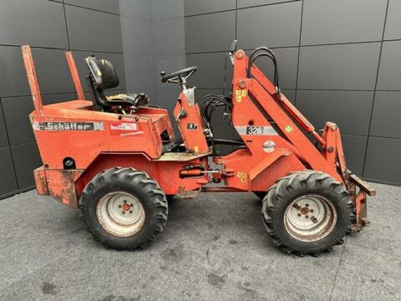 Schäffer Hoflader 326,