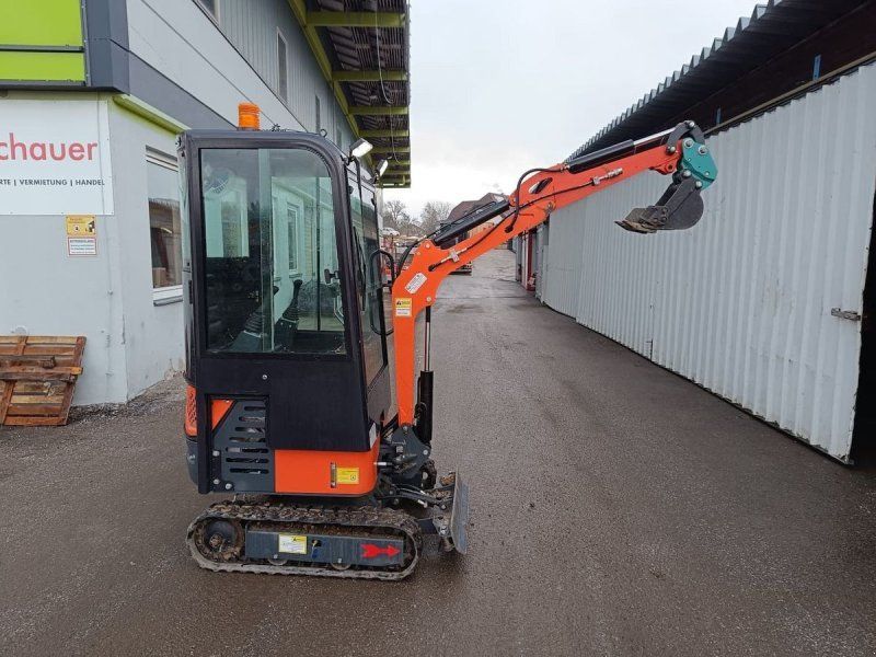 1,2 Tonnen Bagger mit Vollkabine und 3 Zylinder