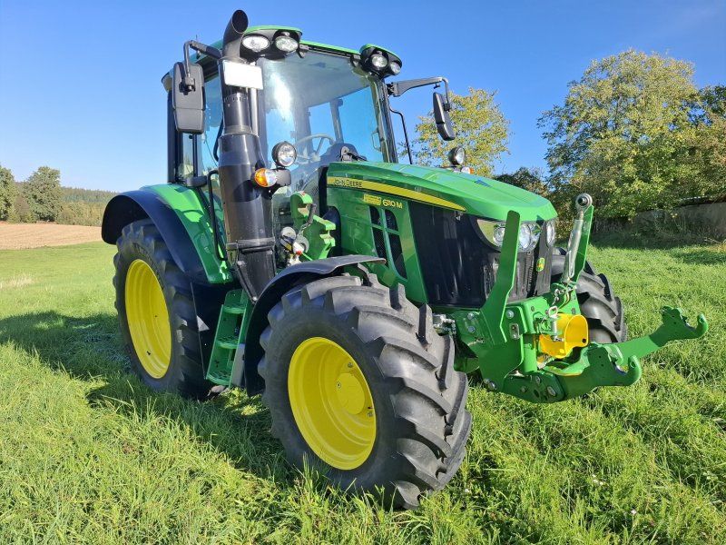 John Deere 6110M