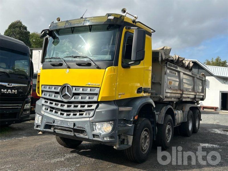 Mercedes-Benz Arocs 3242