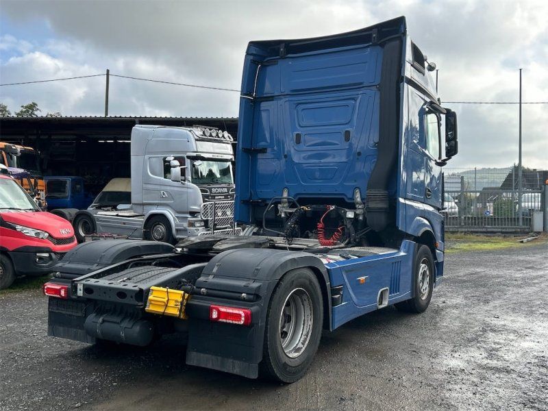 Mercedes-Benz Actros 1853