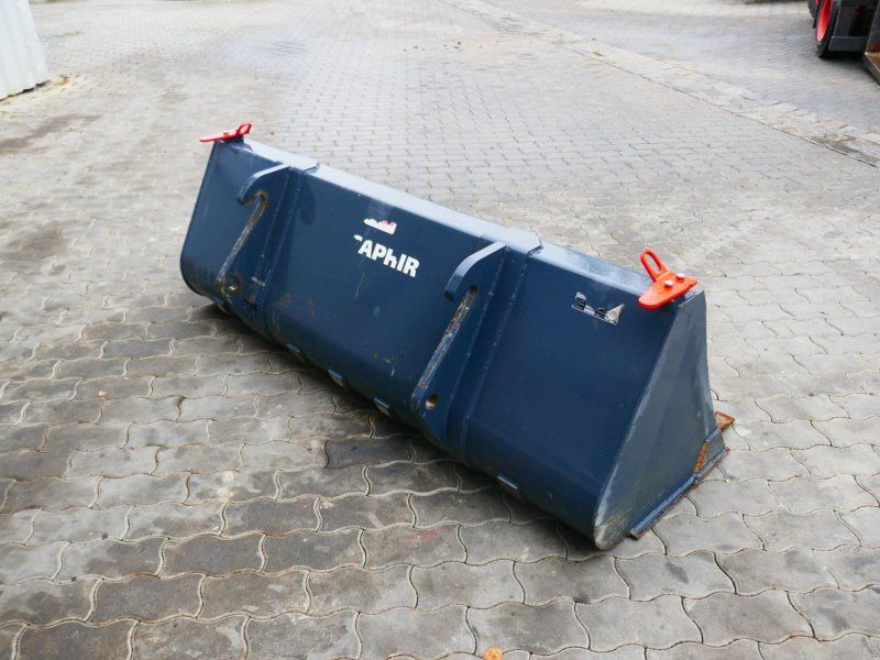 Saphir SG 19 Schwergutschaufel Volvo L30 Aufnahme