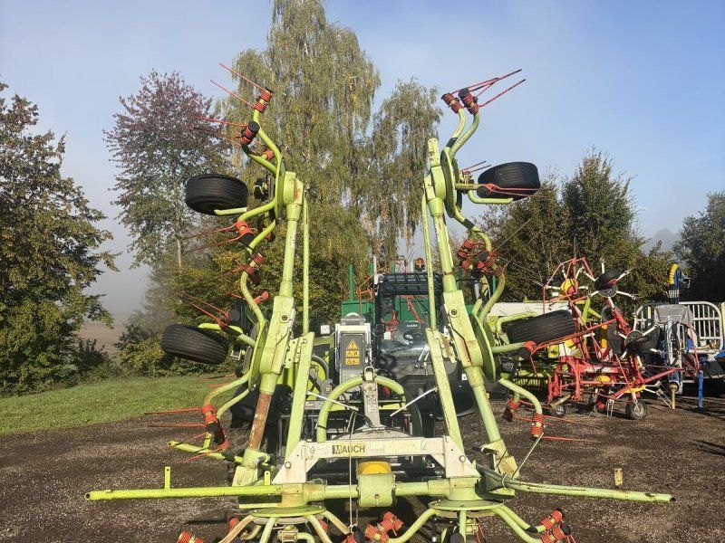 Claas Volto  64