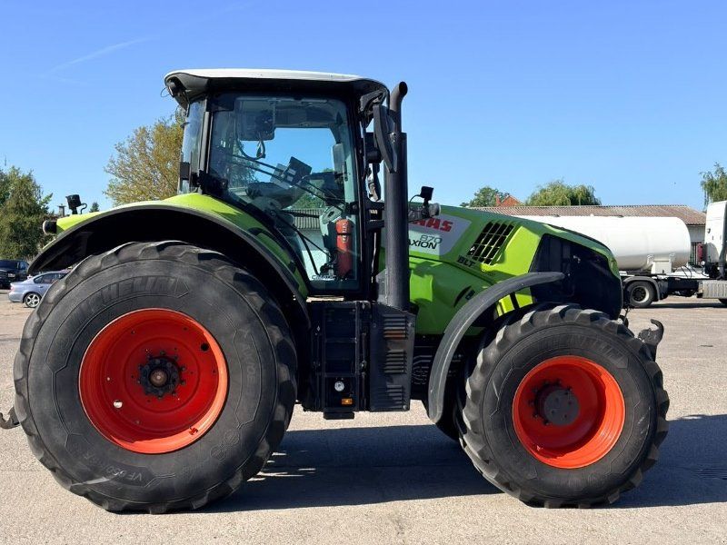 Claas Axion 870