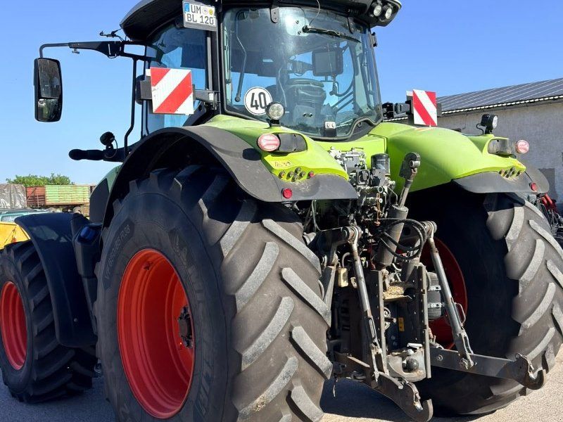 Claas Axion 870