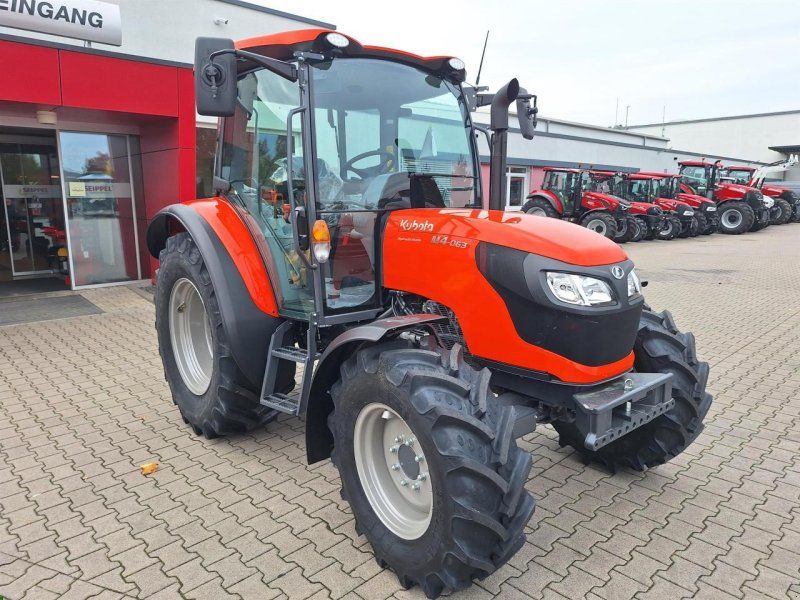 Kubota M4063