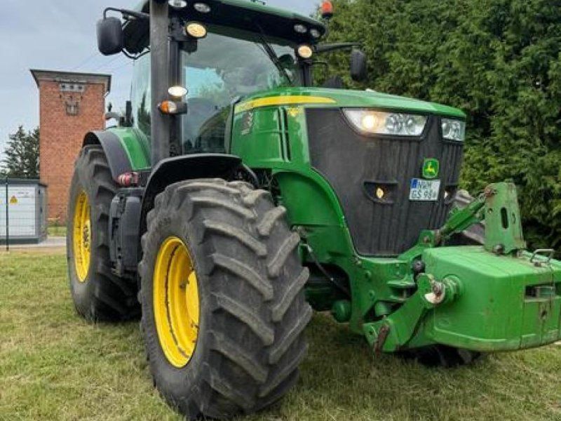 John Deere 7260R