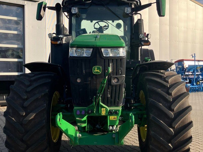 John Deere 7R 330