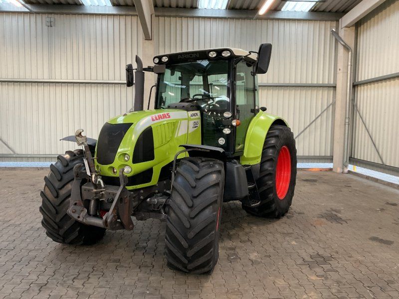 Claas Arion 620