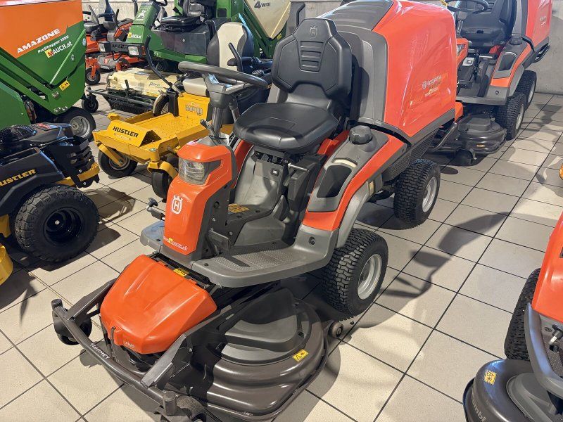 Husqvarna RC 320 TS AWD mit 112cm Mähdeck
