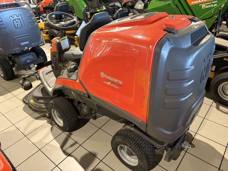 Husqvarna RC 320 TS AWD mit 112cm Mähdeck