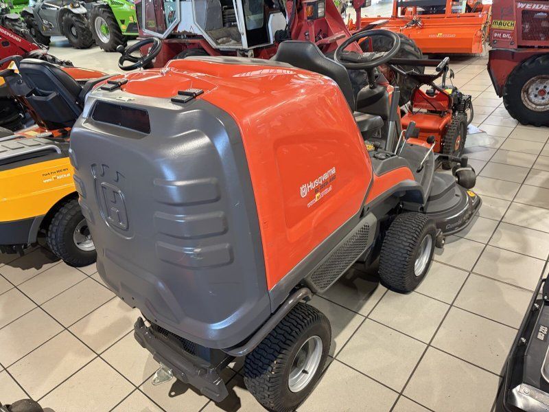 Husqvarna RC 320Ts AWD mit 112cm Mähdeck
