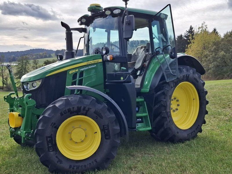 John Deere 6120M