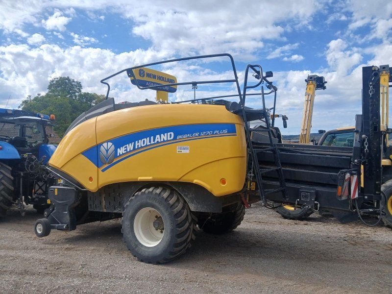 New Holland 1270