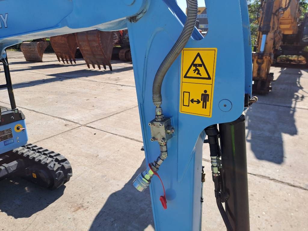 Sany SY19E Electric (3 Buckets)