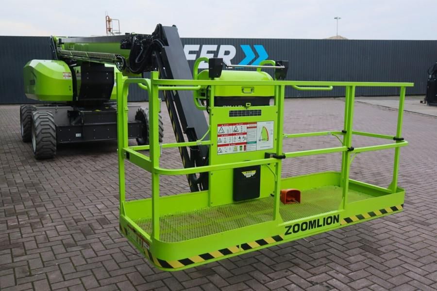 Zoomlion ZT22JE Fully Electric Lithium-Powered, 4x4 Rough T