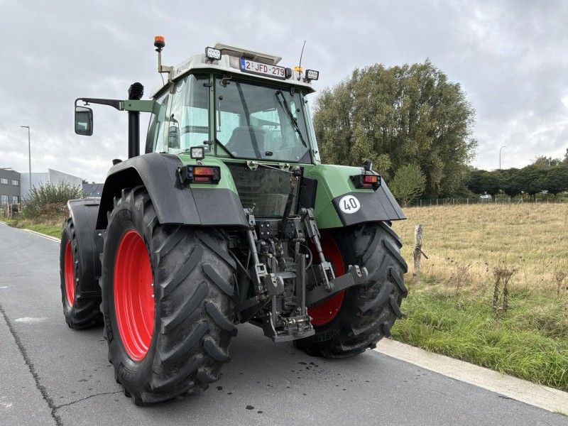 Fendt Favorit 816 Turboshift Four-Wheel-Drive Tractor