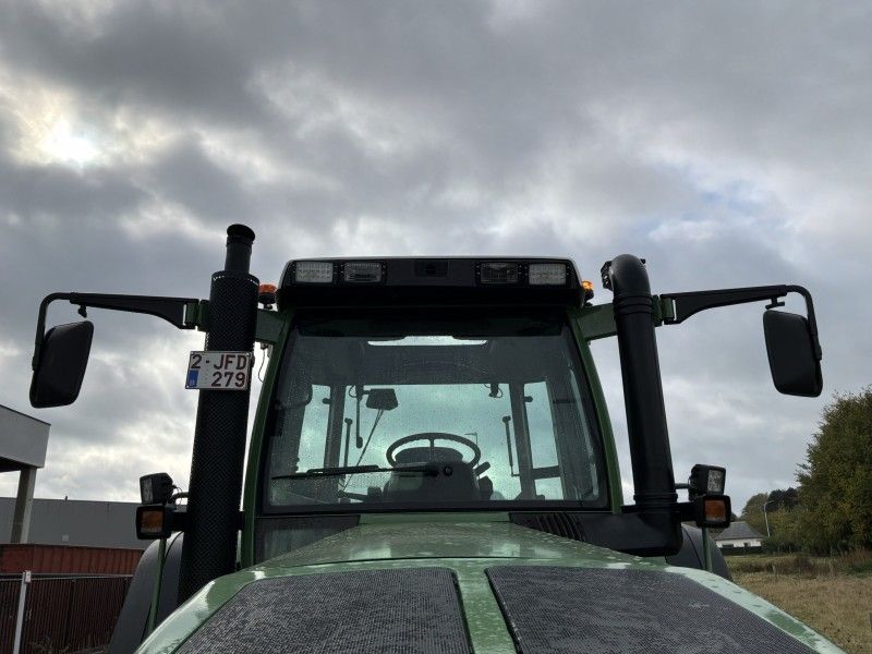 Fendt Favorit 816 Turboshift Four-Wheel-Drive Tractor