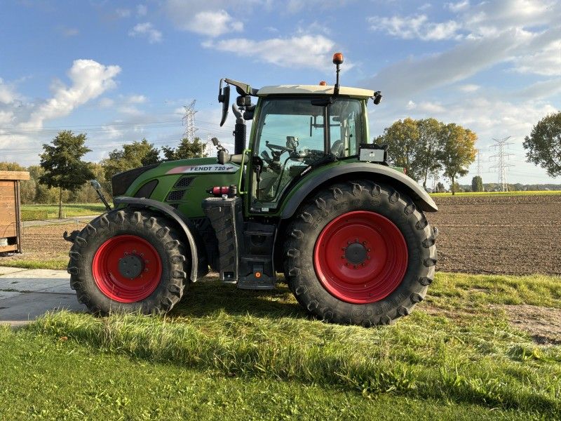 2019 Fendt 720 Vario Vierwielaangedreven Tractor