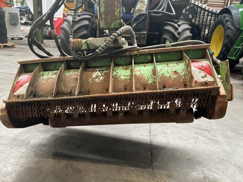 2015 New Holland T7.220 4WD SA Traktor mit Allradantrieb und Auslegermäher