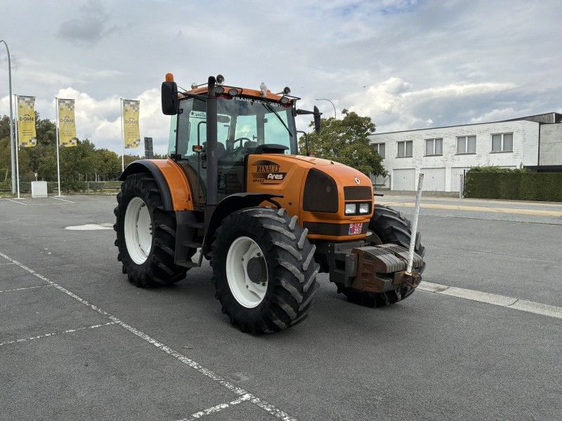 Renault Ares 696 RZ All-Wheel-Drive Tractor
